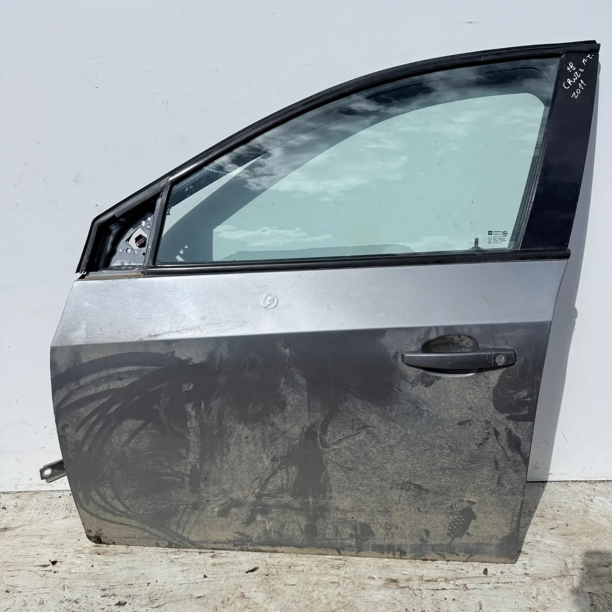 Puerta lata DELANTERA IZQUIERDA Chevrolet Cruze 2011 - 1.8 4x2 Bencina Mecánico