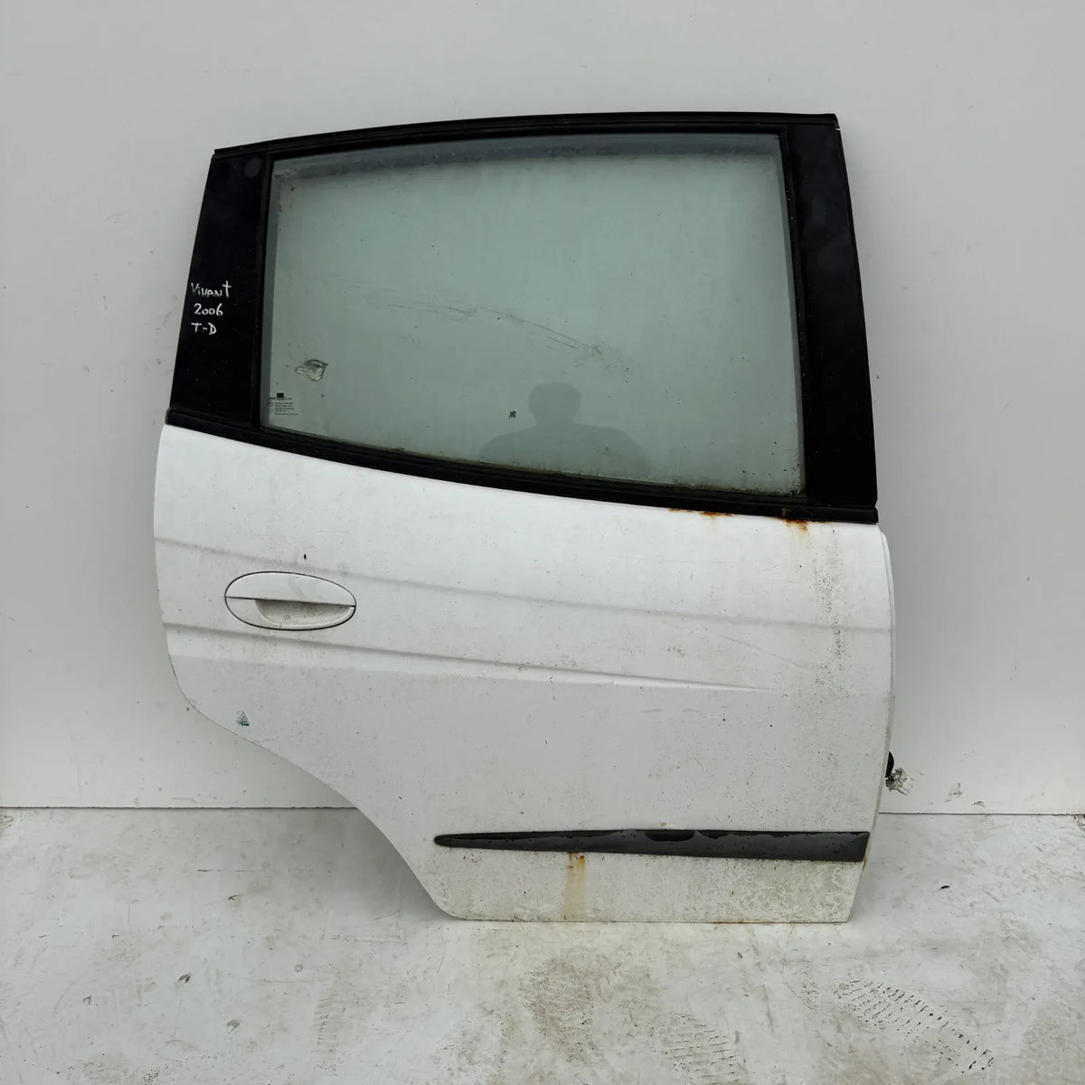 Puerta lata TRASERA DERECHA Chevrolet Vivant 2006 - 4x2 Bencina Mecánico