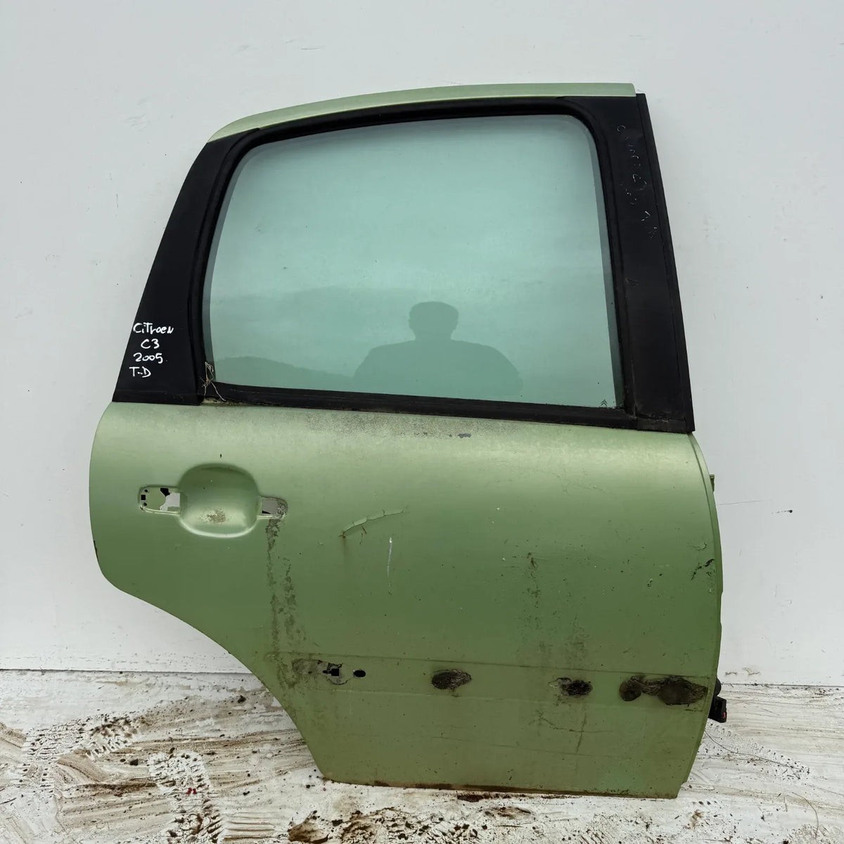 Puerta lata TRASERA DERECHA Citroen C3 2005 - 4x2 Bencina Mecánico