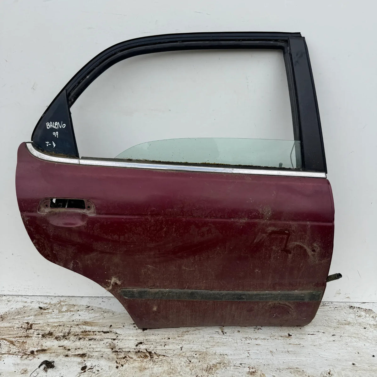 Puerta lata TRASERA DERECHA Suzuki Baleno 1999 - 4x2 Bencina Mecánico