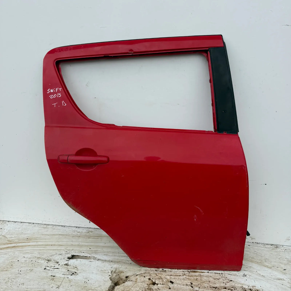 Puerta lata TRASERA DERECHA Suzuki Swift 2015 - 4x2 Bencina Mecánico