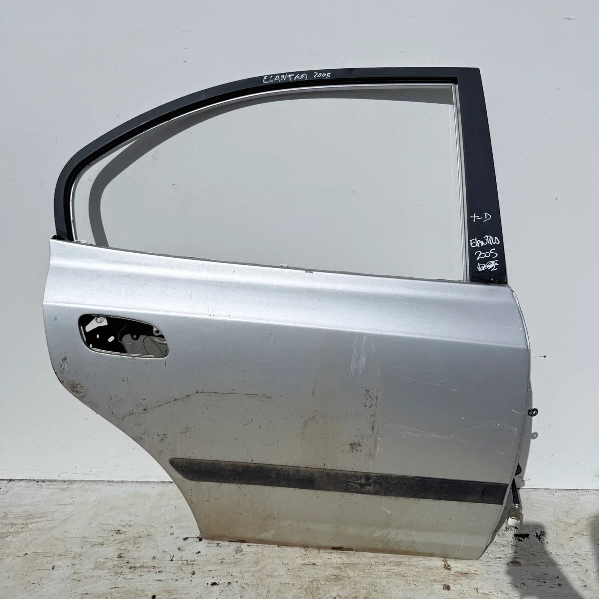 Puerta lata TRASERA DERECHA Hyundai Elantra 2005 - 4x2 Bencina Mecánico