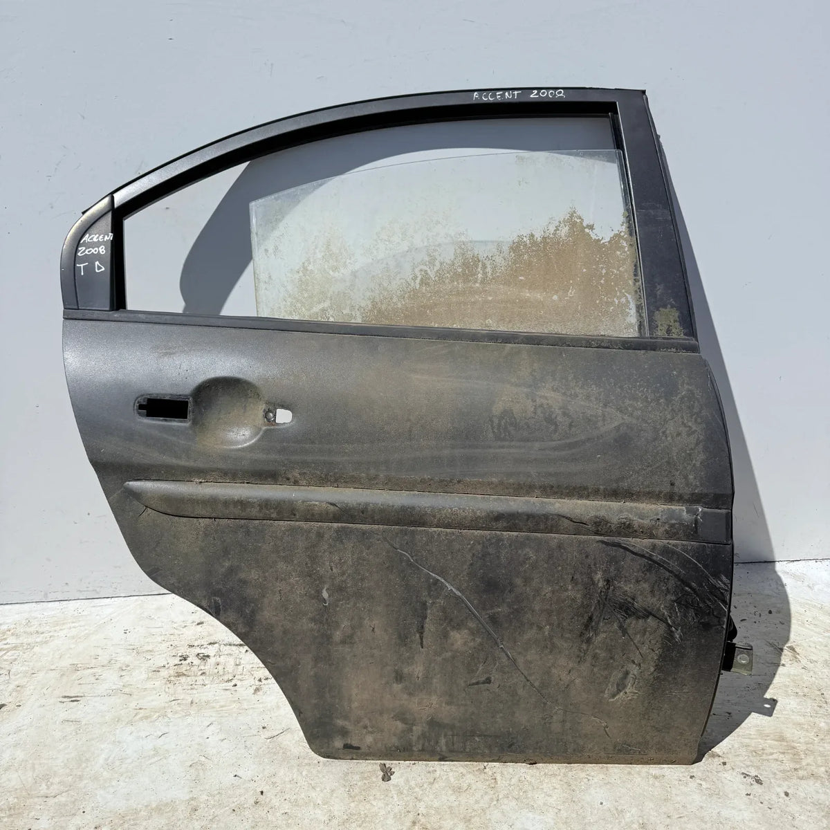 Puerta lata TRASERA DERECHA Hyundai Accent 2008 - 4x2 Bencina Mecánico