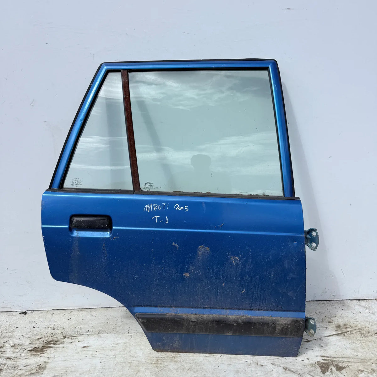 Puerta lata TRASERA DERECHA Suzuki Maruti 2005 - 4x2 Bencina Mecánico