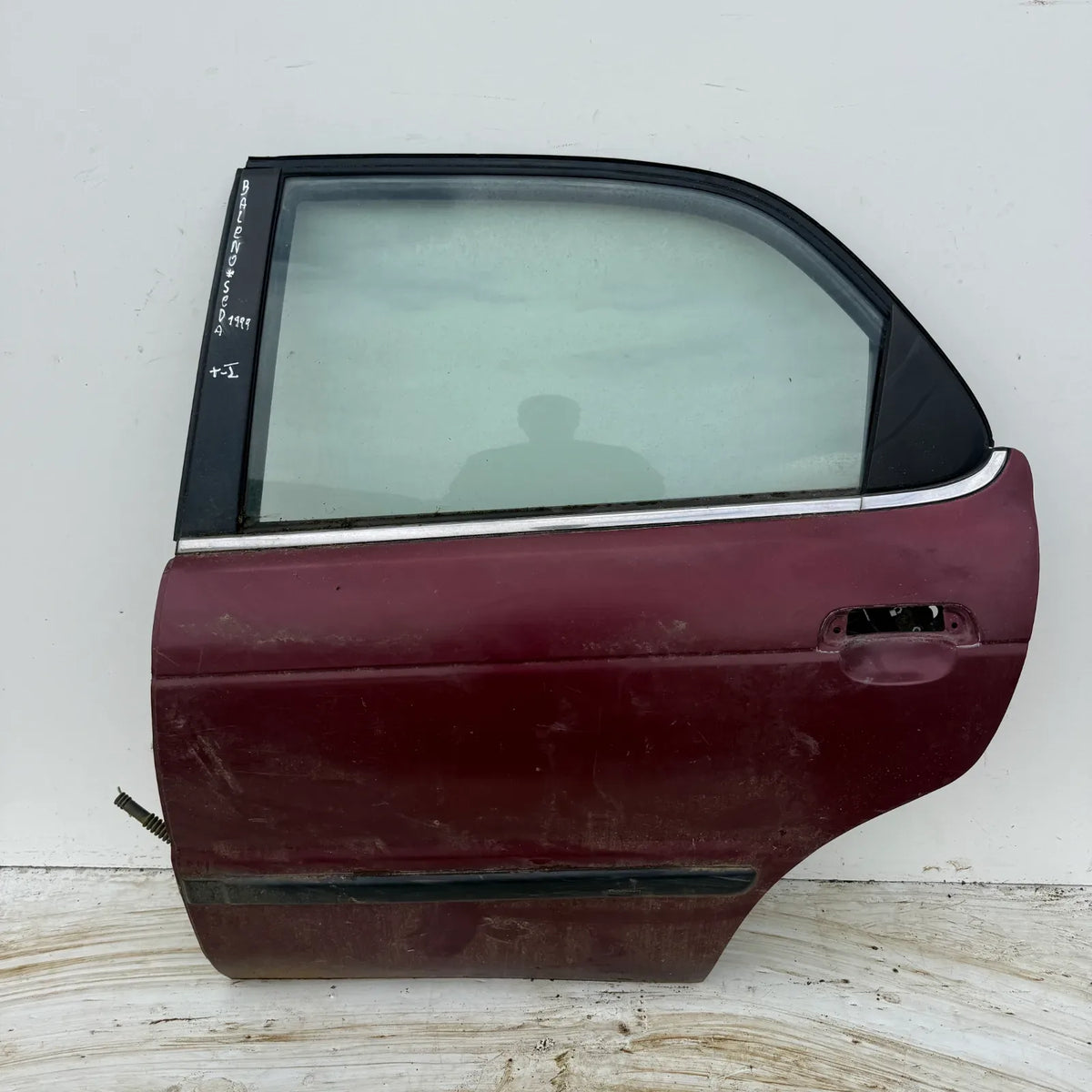 Puerta lata TRASERA IZQUIERDA Suzuki Baleno 1999 - 4x2 Bencina Mecánico