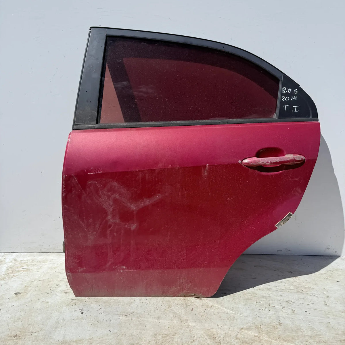 Puerta lata TRASERA IZQUIERDA Kia RIO 5 2014 - 4x2 Bencina Mecánico
