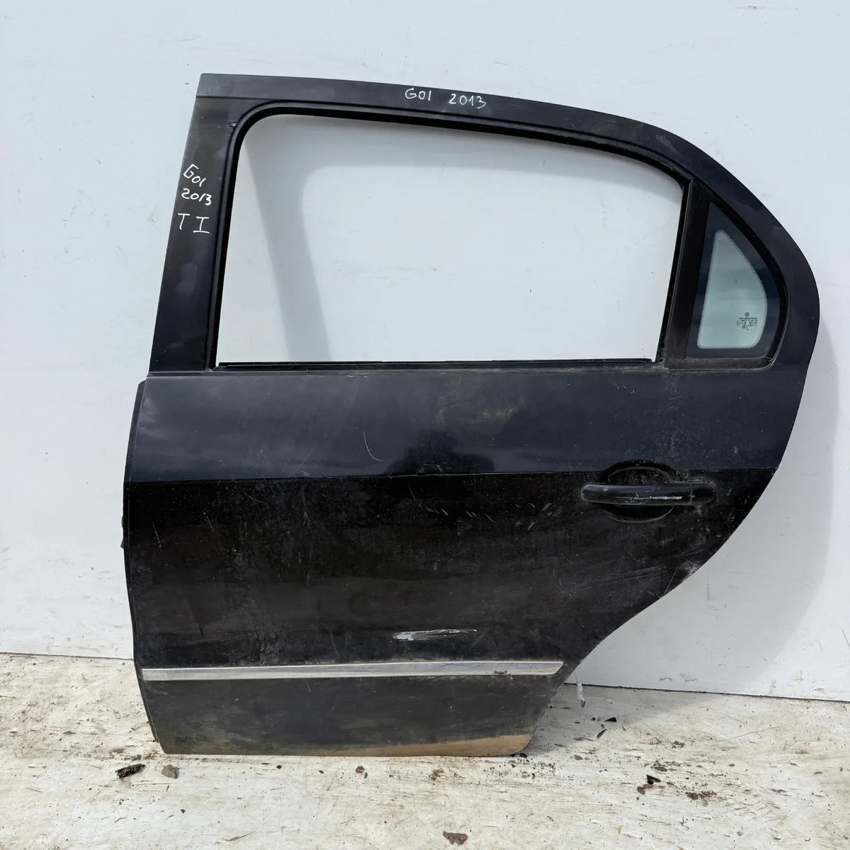 Puerta lata TRASERA IZQUIERDA Volkswagen Gol 2013 - 4x2 Bencina Mecánico