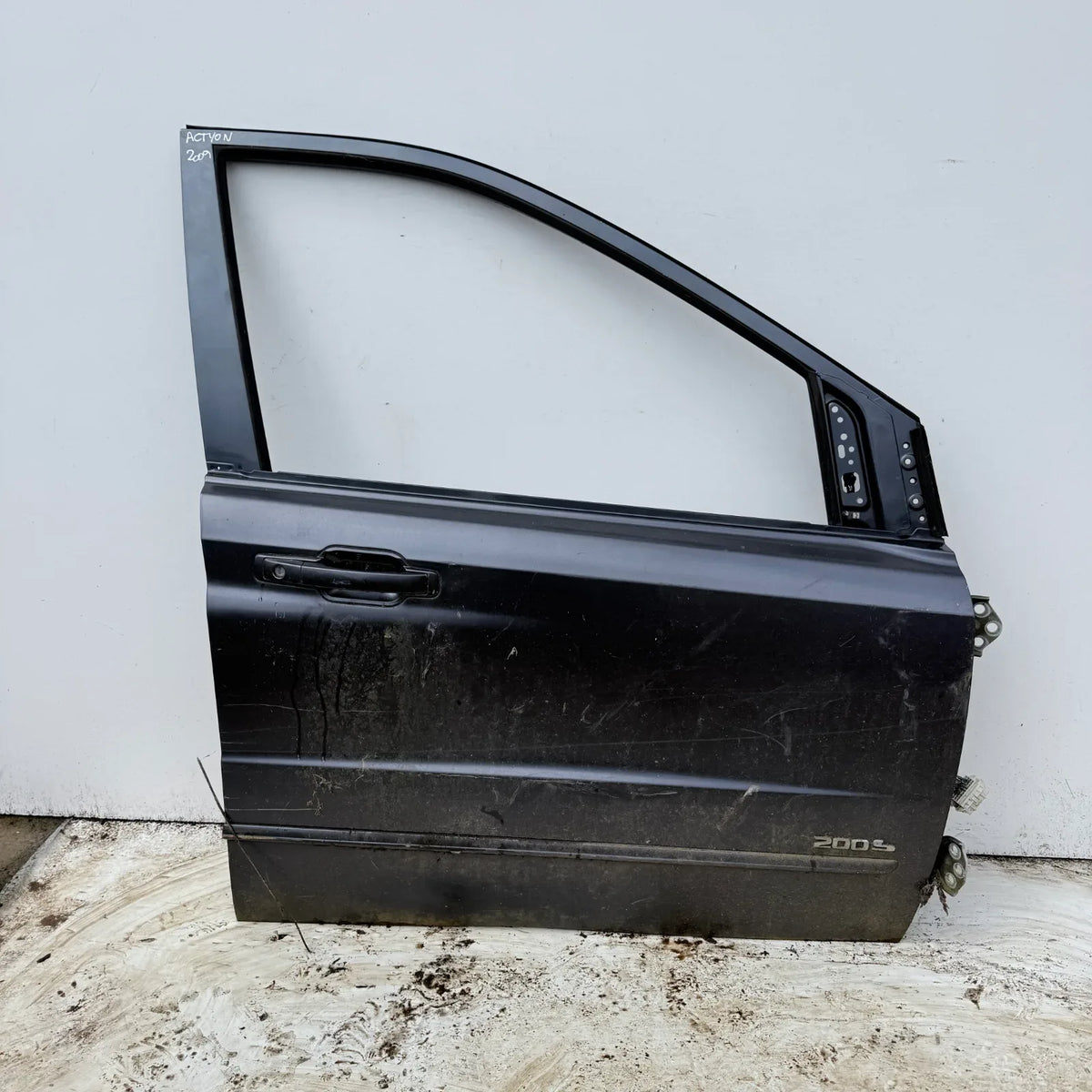 Puerta lata DELANTERA DERECHA Ssangyong Actyon 2009 - 4x2 Diesel Mecánico