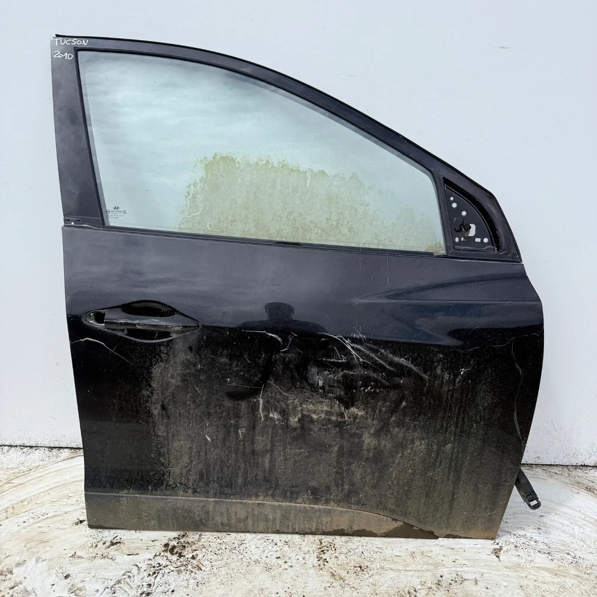 Puerta lata DELANTERA DERECHA Hyundai Tucson 2010 - 4x2 Bencina Mecánico