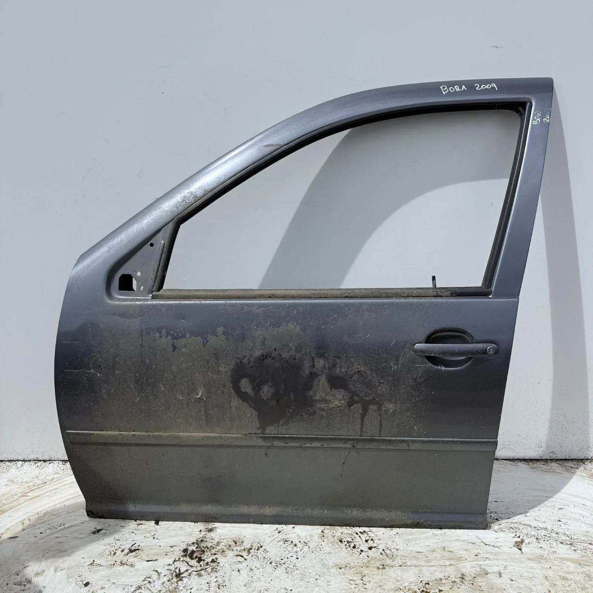Puerta lata DELANTERA IZQUIERDA Volkswagen Bora 2009 - 4x2 Bencina Mecánico