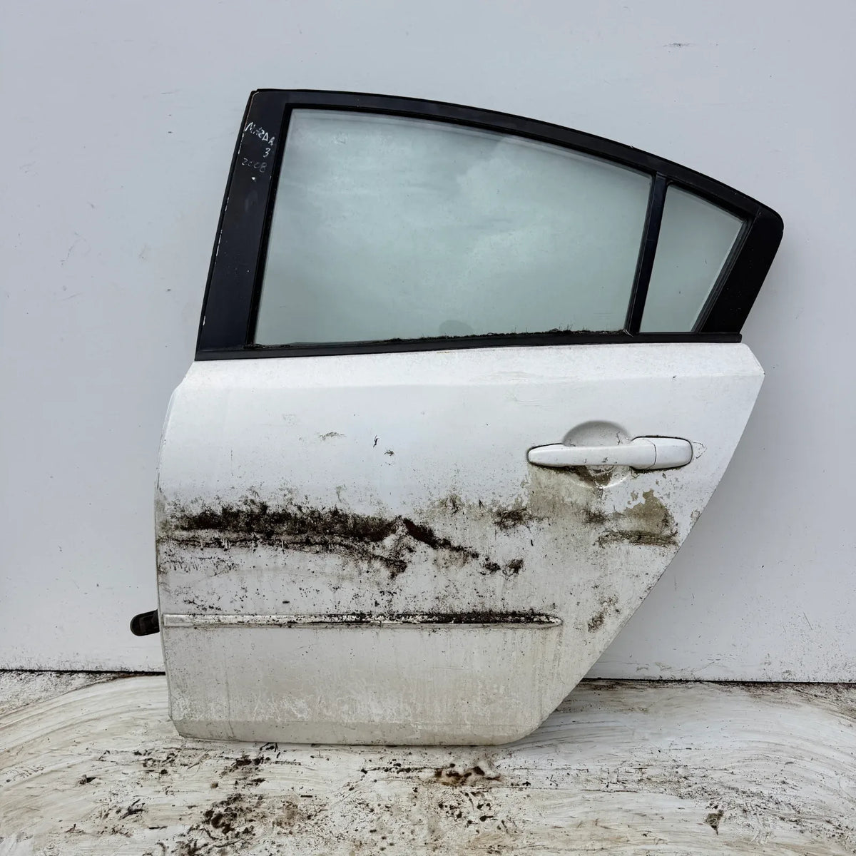 Puerta lata TRASERA IZQUIERDA Mazda 3 2008 - 4x2 Bencina Mecánico