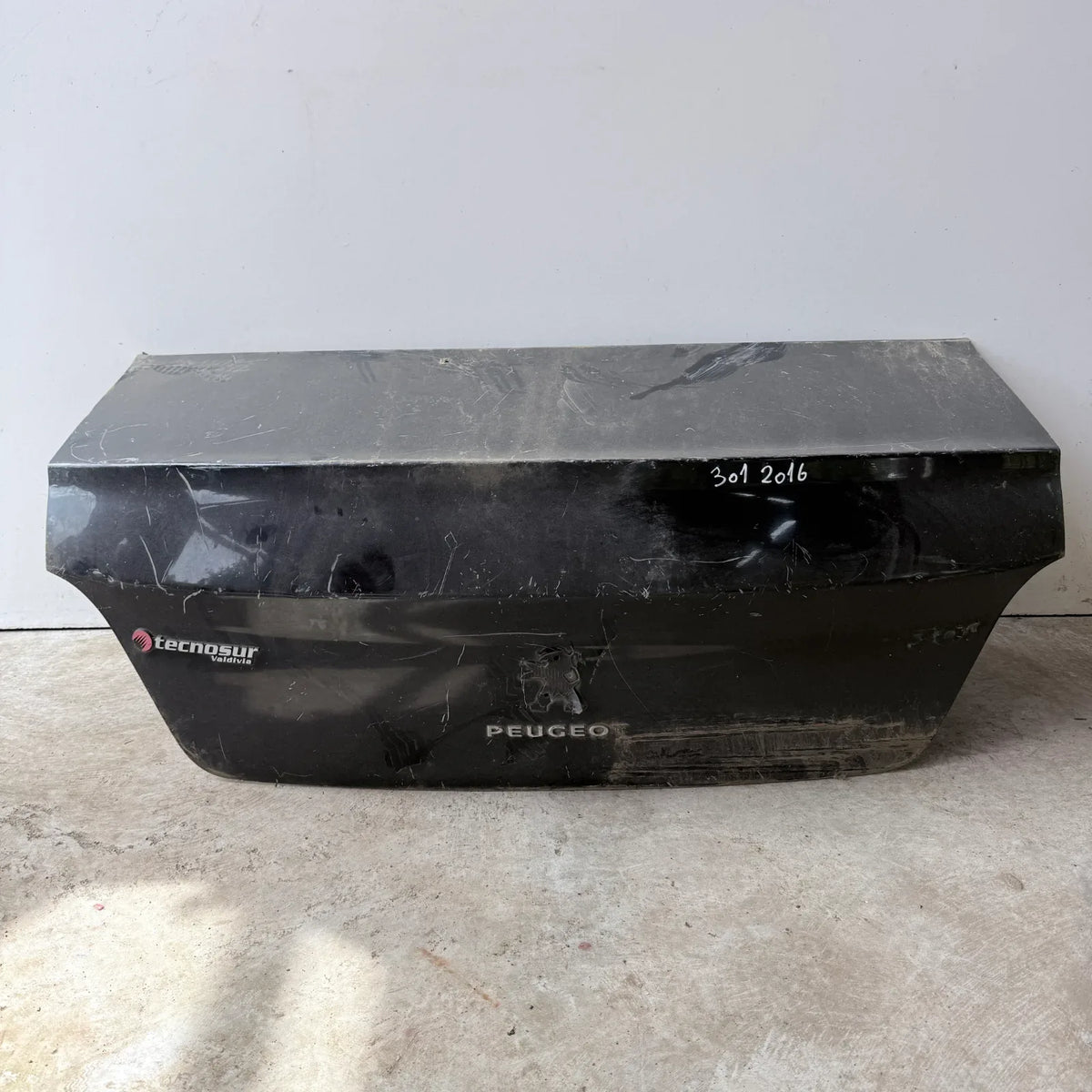 TAPA MALETA Peugeot 301 2016 - 4x2 Diesel Mecánico