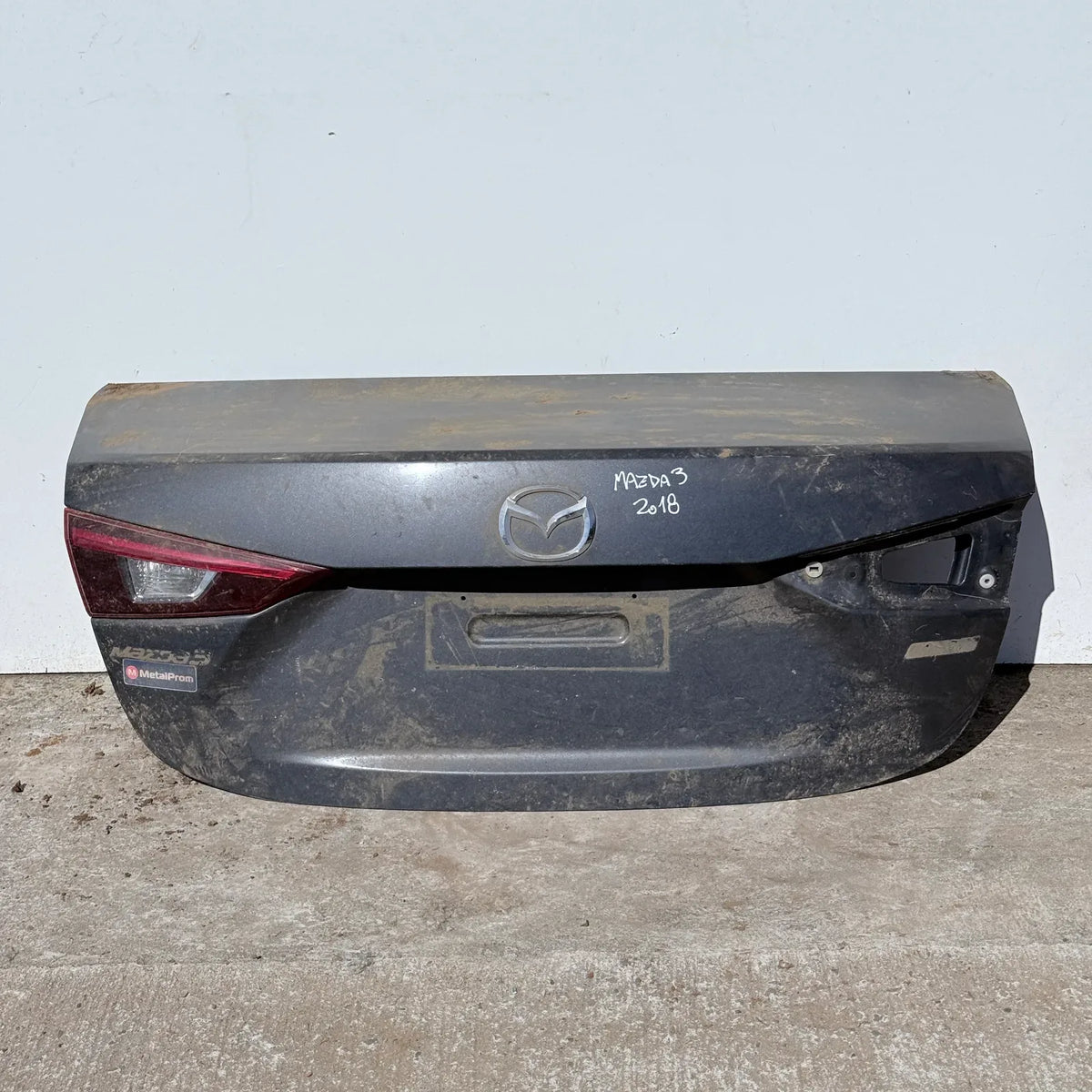 TAPA MALETA Mazda 3 2018 - 4x2 Bencina Mecánico