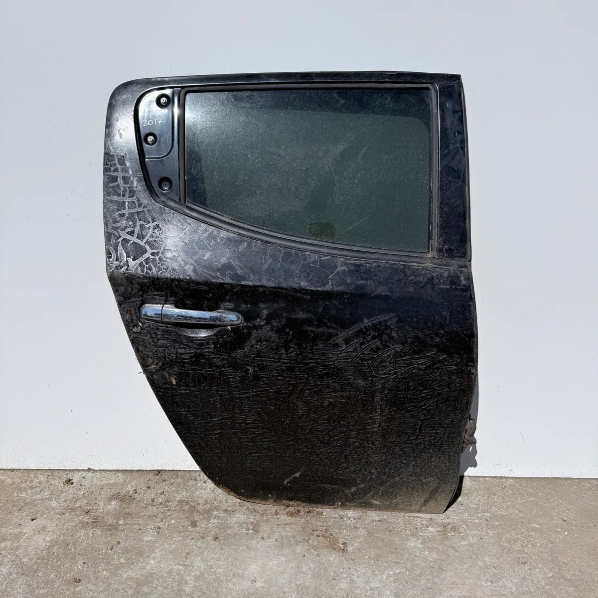 Puerta lata TRASERA DERECHA Mitsubishi L200 2017 - 4x2 Diesel Mecánico