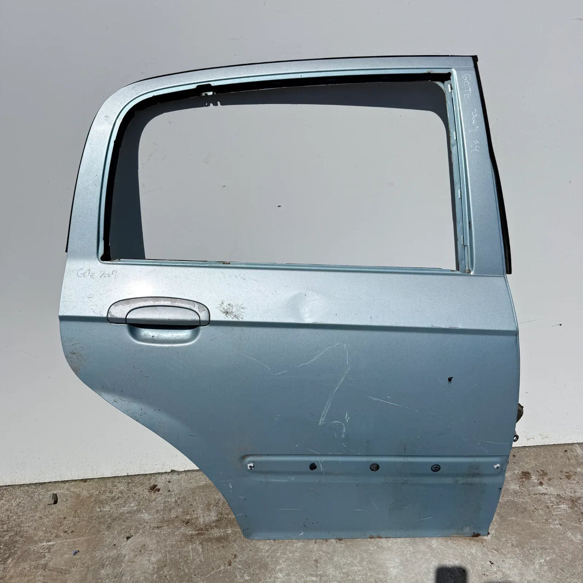 Puerta lata TRASERA DERECHA Hyundai Getz 2009 - 4x2 Bencina Mecánico