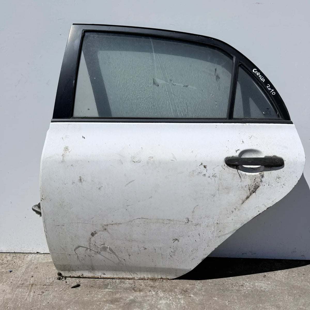 Puerta lata TRASERA IZQUIERDA Toyota Corolla 2010 - 4x2 Bencina Mecánico