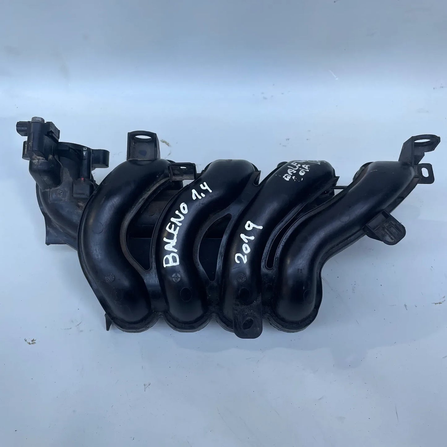 MULTIPLE DE ADMISION Suzuki Baleno 2019 - 1.4 4x2 Bencina Mecánico