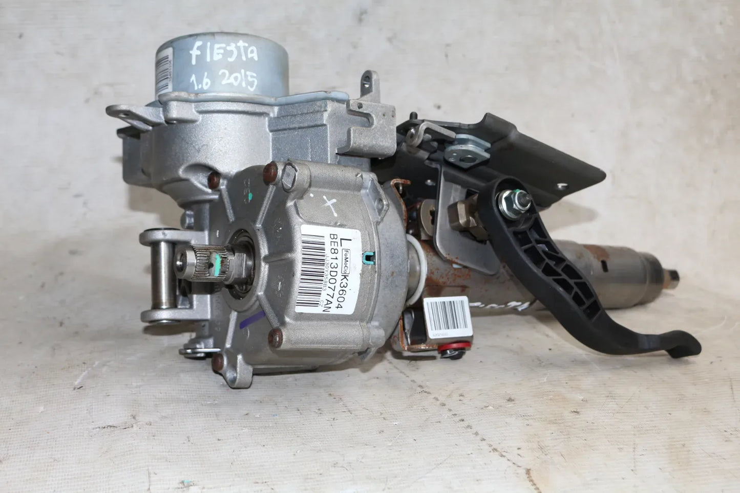 COLUMNA DIRECCION EPS Ford Fiesta 2015 - 1.6 4x2 Bencina Mecánico