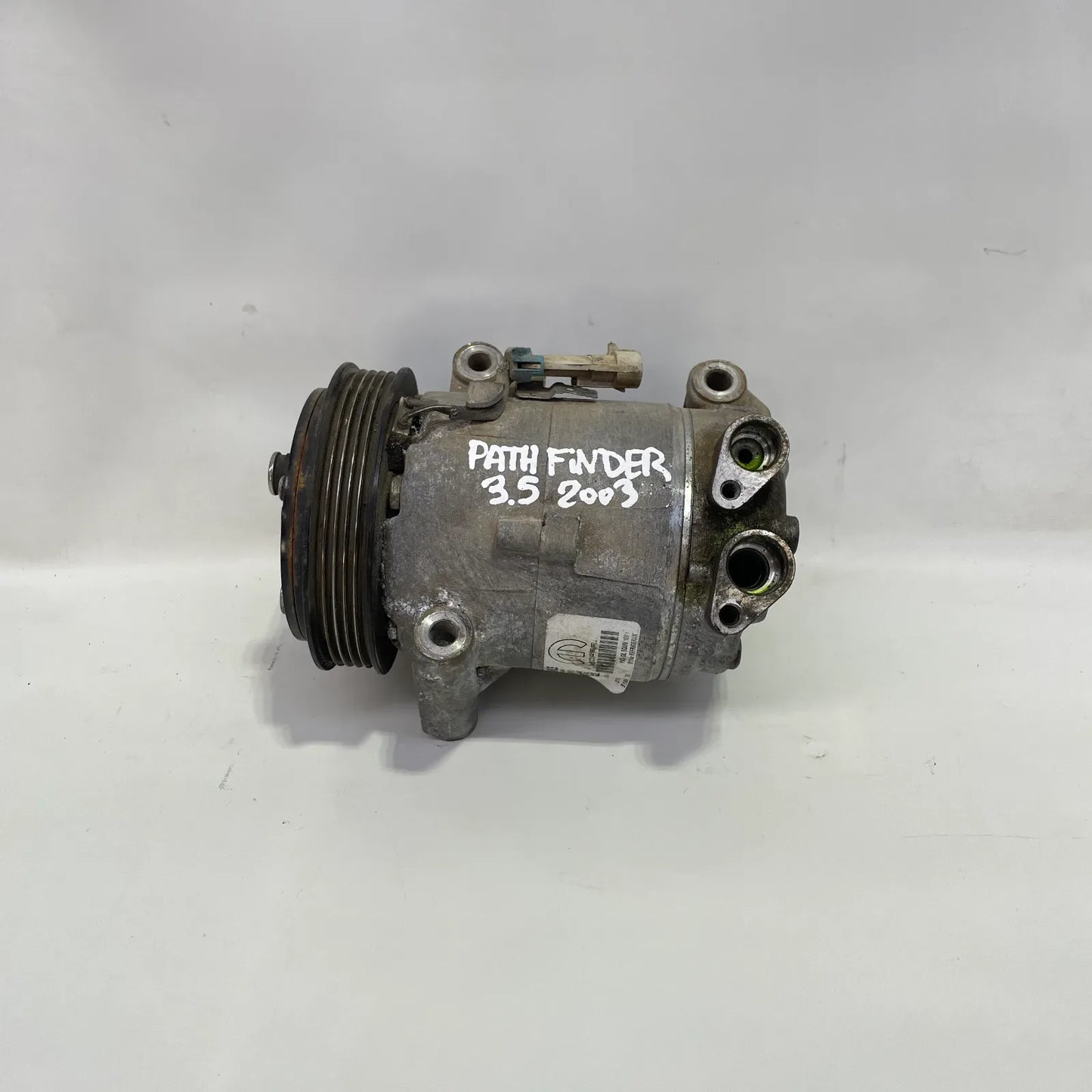COMPRESOR A/C Nissan Pathfinder 2003 - 3.5 4x4 Bencina Mecánico
