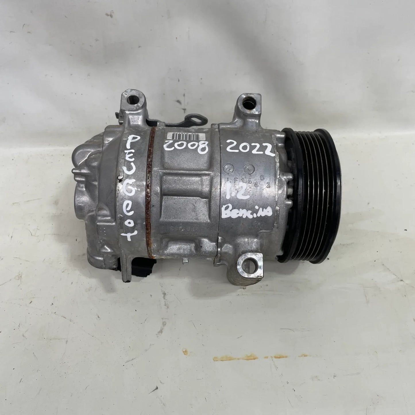 COMPRESOR A/C Peugeot 2008 2022 - 1.2 4x2 Bencina Mecánico