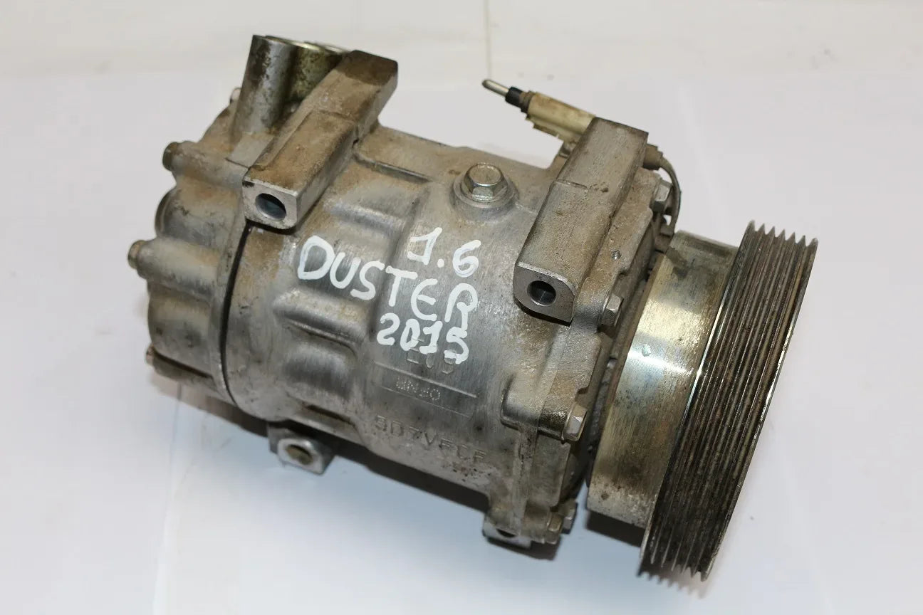 COMPRESOR A/C Renault Duster 2015 - 4x2 Bencina Mecánico