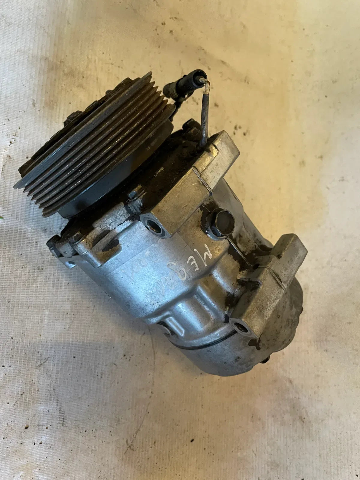 COMPRESOR A/C Renault Megane 2001 - 4x2 Bencina Mecánico