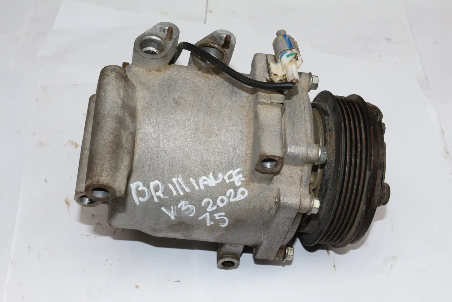 COMPRESOR A/C BRILLIANCE V3 2021 - 1.5 4x2 Bencina Mecánico