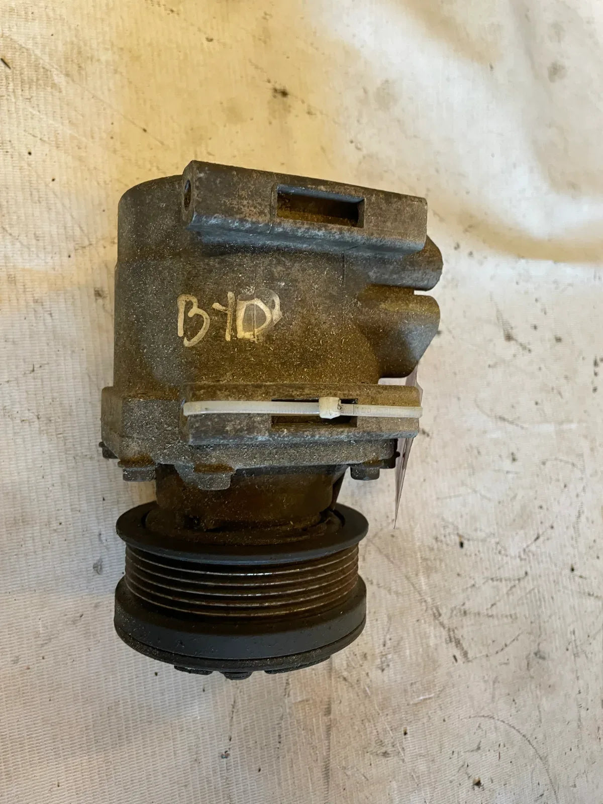COMPRESOR A/C BYD F0 2012 - 1.0 4x2 Bencina Mecánico