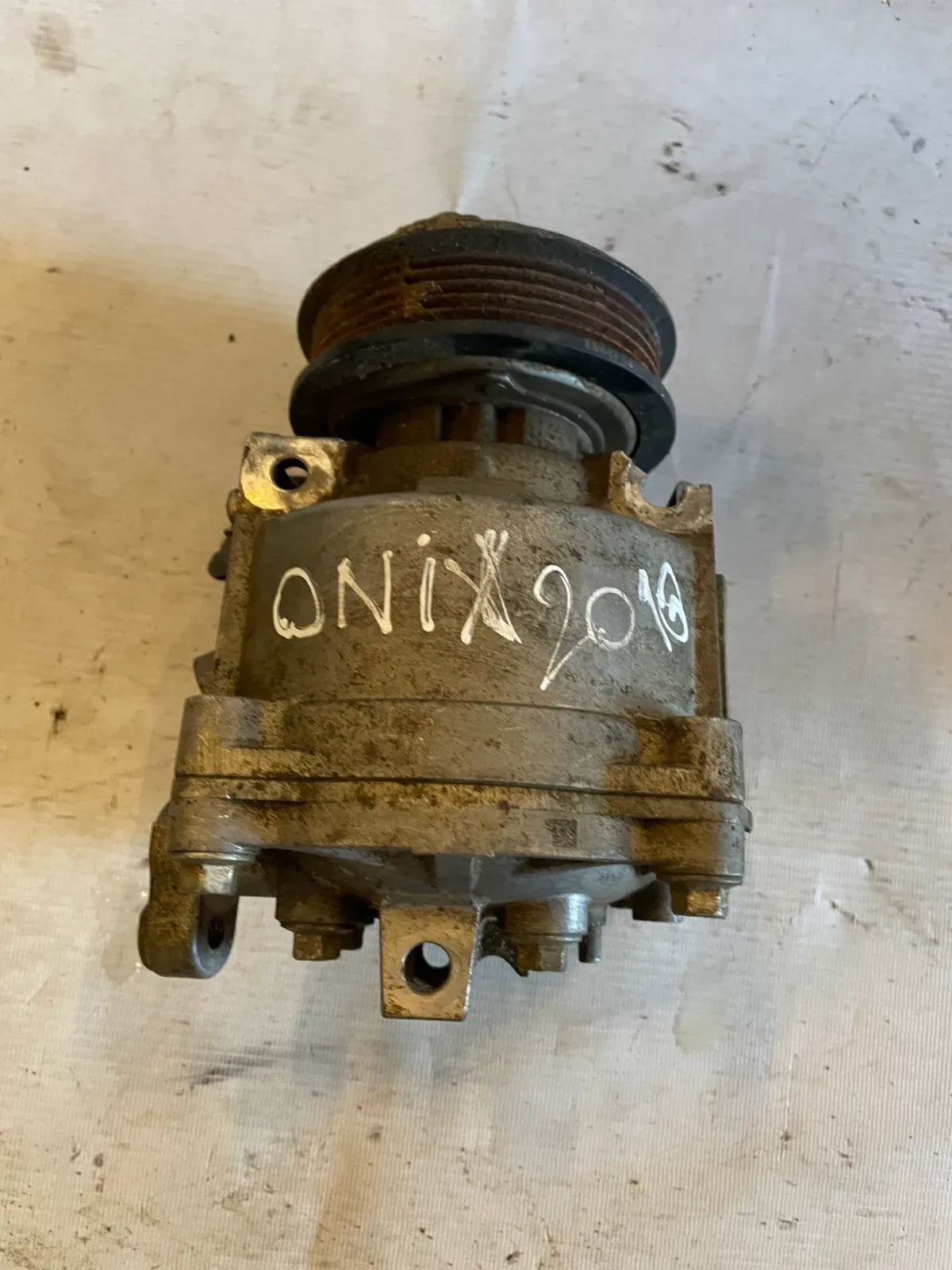 COMPRESOR A/C Chevrolet ONIX 2018 - 1.4 4x2 Bencina Mecánico