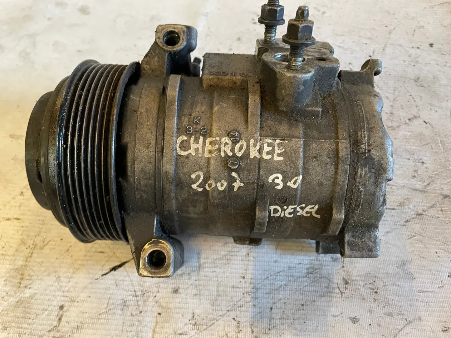 COMPRESOR A/C Jeep Cherokee 2007 - 3.0 4x2 Diesel Automático