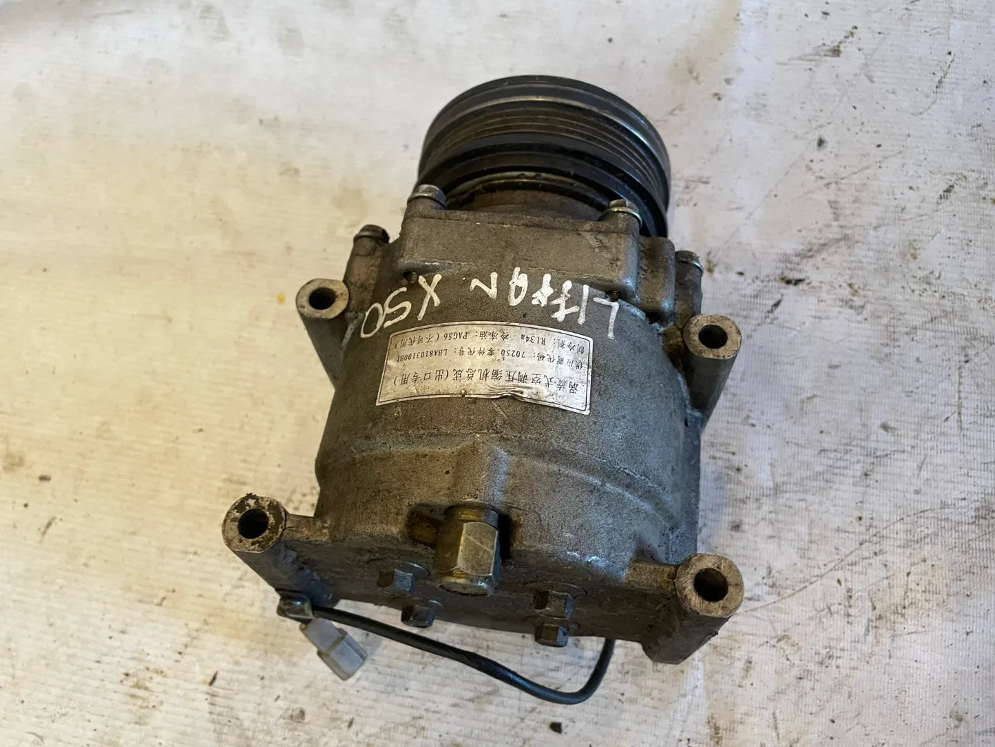 COMPRESOR A/C LIFAN X50 2012 - 1.5 4x2 Bencina Mecánico