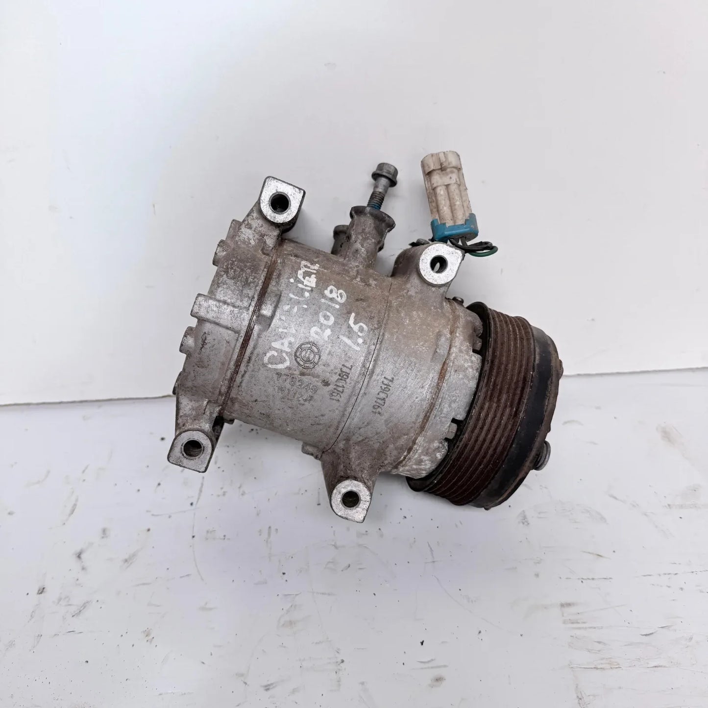 COMPRESOR A/C Chevrolet CAVALIER 2018 - 1.5 4x2 Bencina Mecánico
