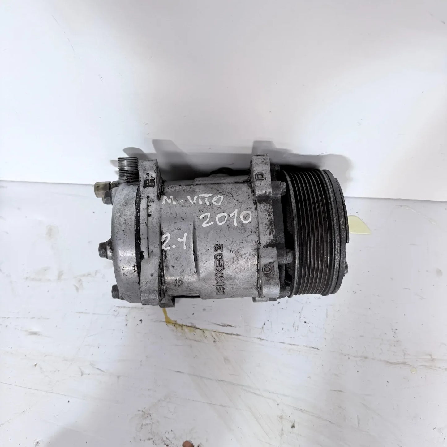 COMPRESOR A/C MERCEDES BENZ VITO 2010 - 2.1 4x2 Diesel Mecánico