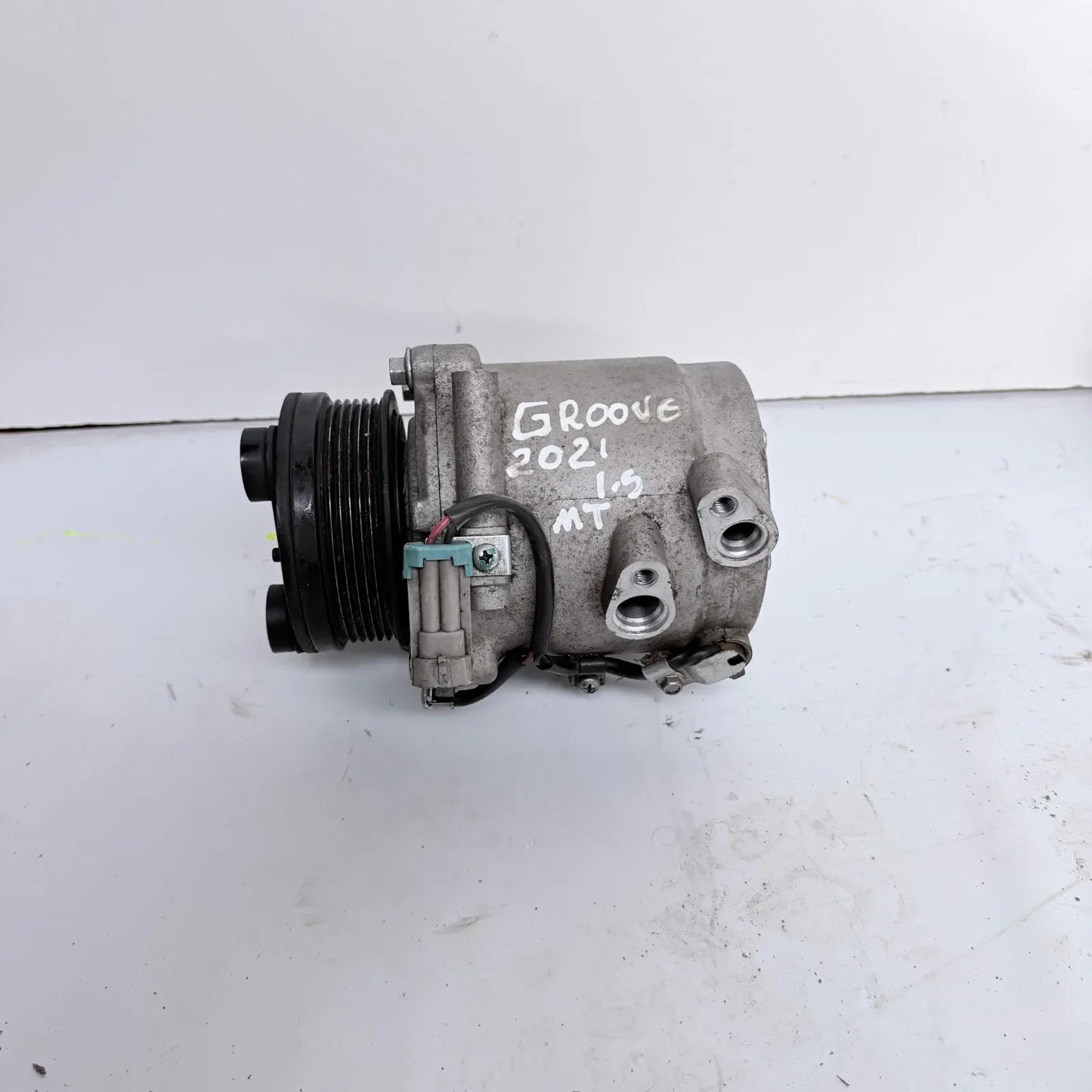 COMPRESOR A/C Chevrolet Groove 2021 - 1.5 4x2 Bencina Mecánico