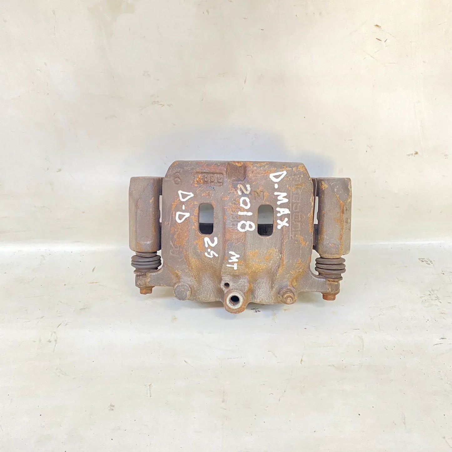 CALIPER DEL-DER Chevrolet D-MAX 2018 - 2.5 Bencina Mecánico