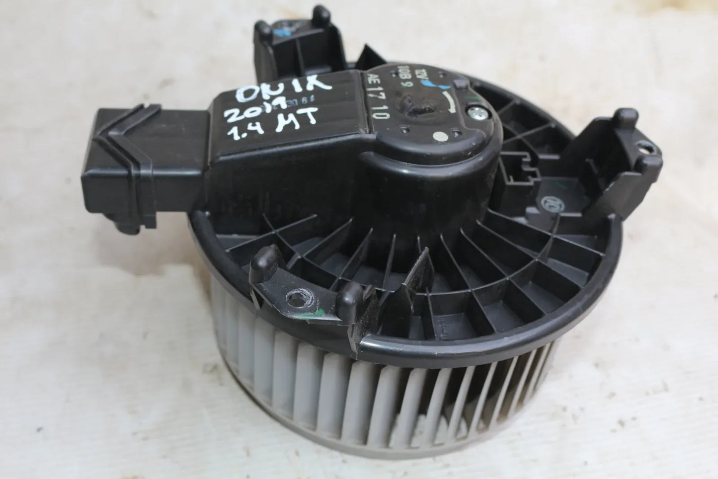 Motor de calefaccion Chevrolet ONIX 2018
