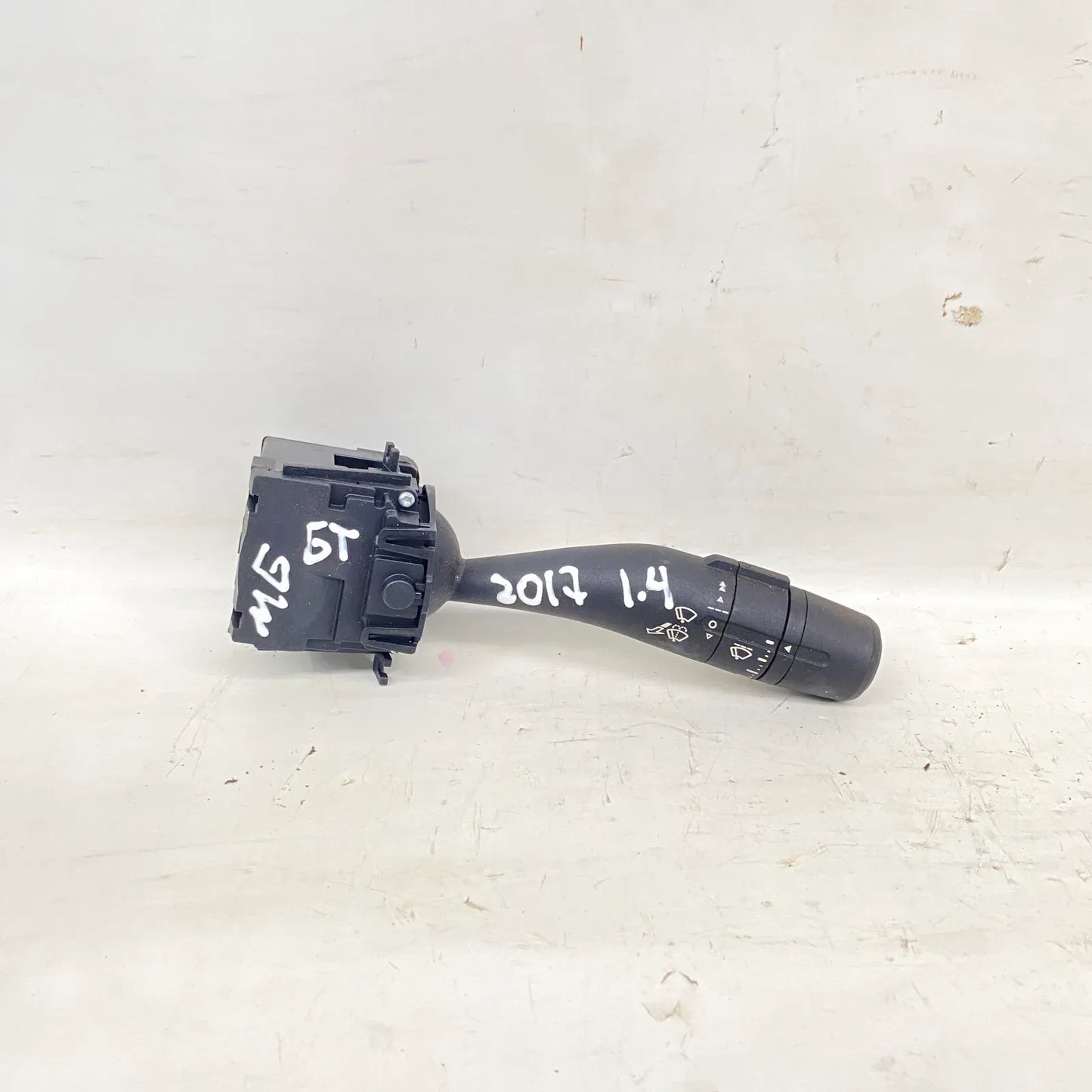 TELECOMANDO LIMPIAPARABRISAS Mg GT 2017 - 1.4 Bencina Mecánico