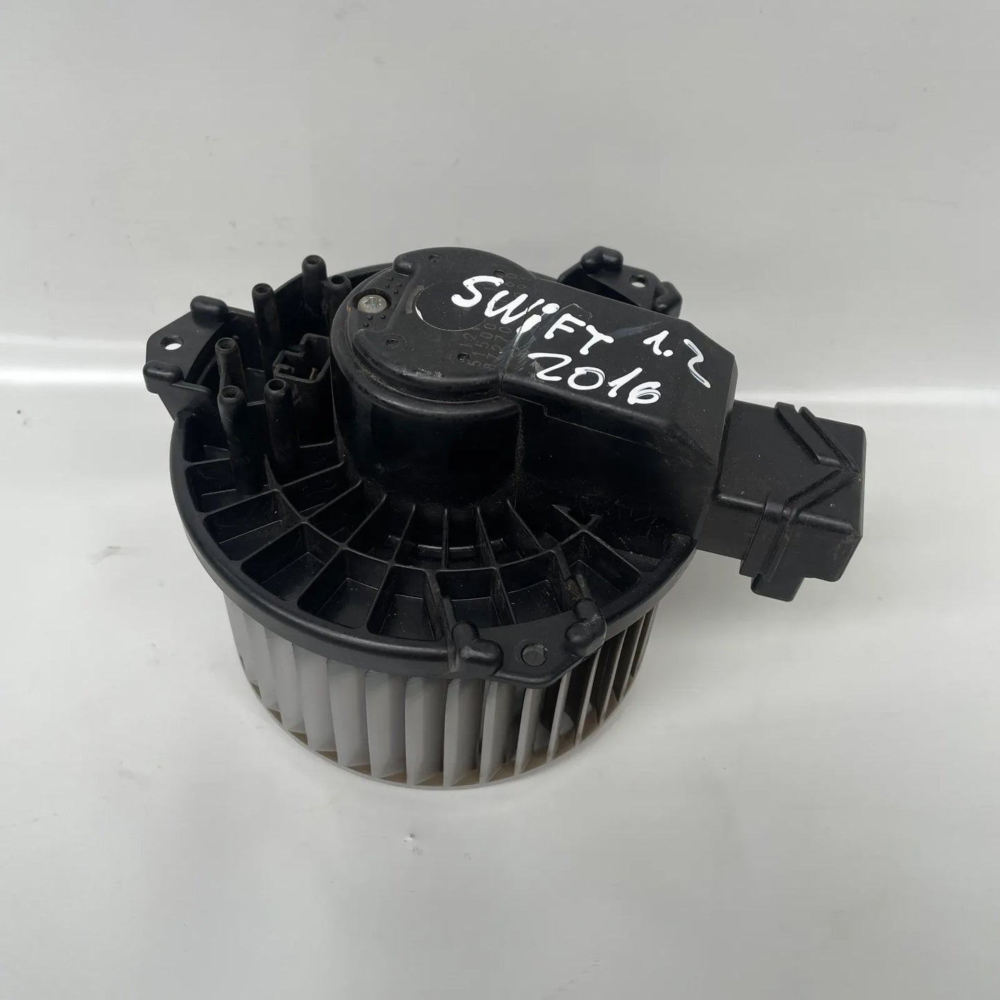 Motor de calefaccion Suzuki Swift 2016