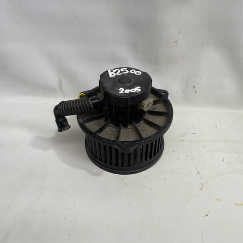 Motor de calefaccion Mazda B2500 2005 - 2.5