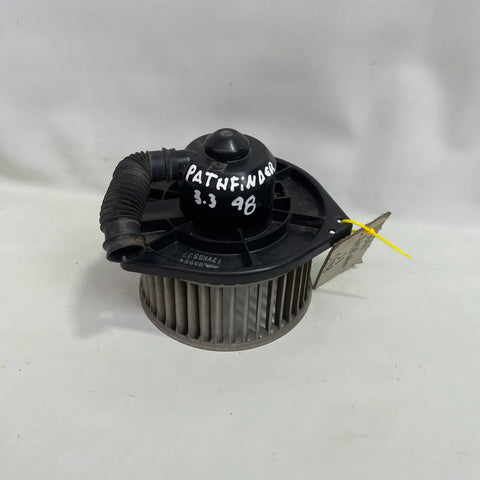 Motor de calefaccion Nissan Pathfinder 1998 - 3.3