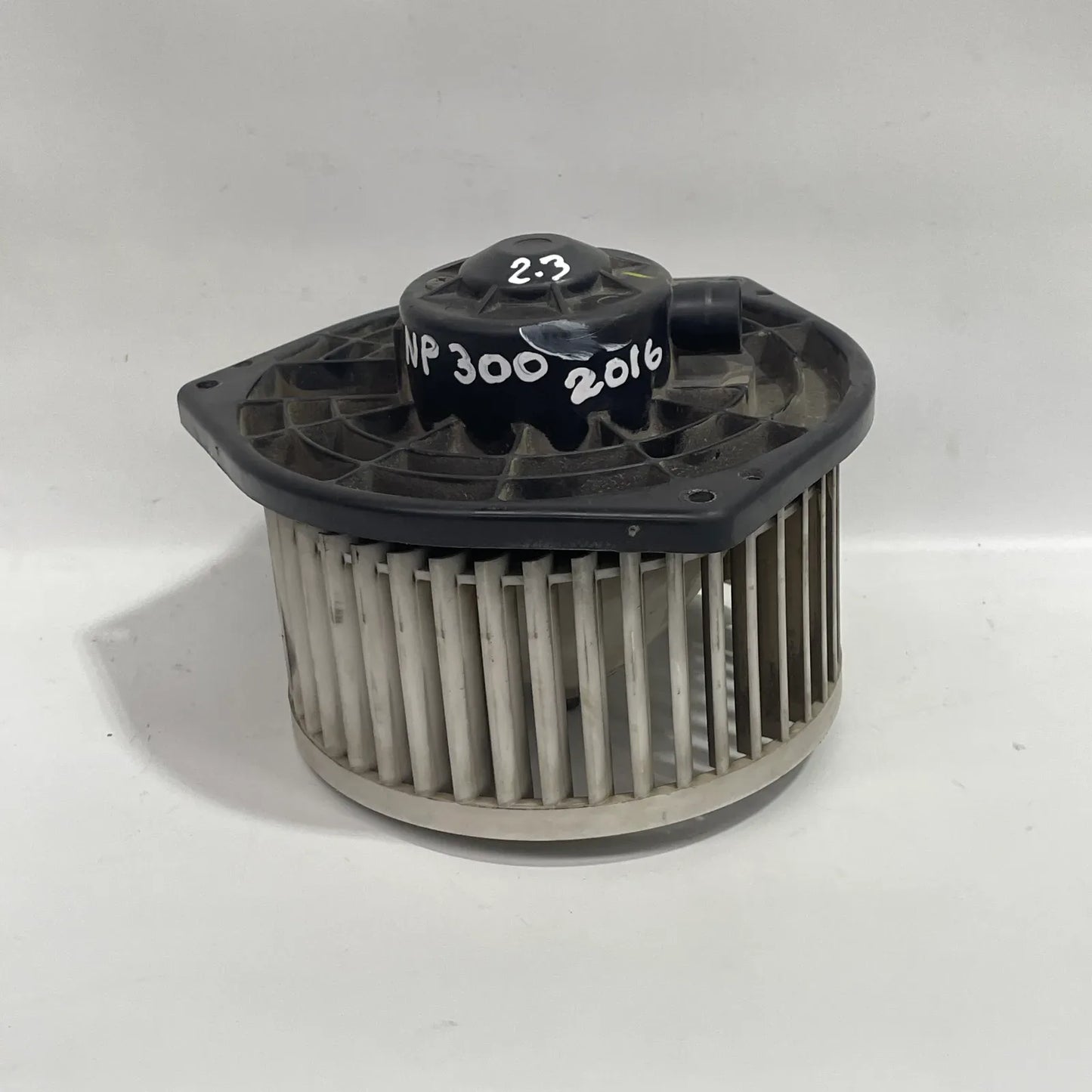 Motor de calefaccion Nissan NP300 2016 - 2.3
