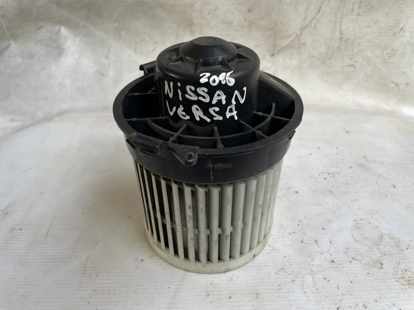 Motor de calefaccion Nissan versa 2015 - 1.6