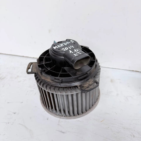 Motor de calefaccion Mazda 3 2015