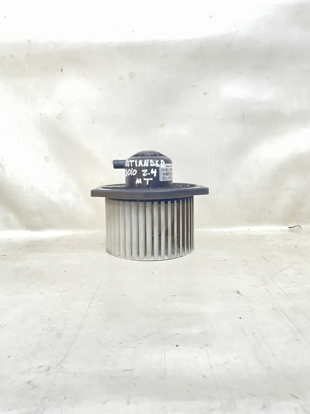 Motor de calefaccion Mitsubishi Outlander 2010 - 2.4 4x2 Bencina Automático