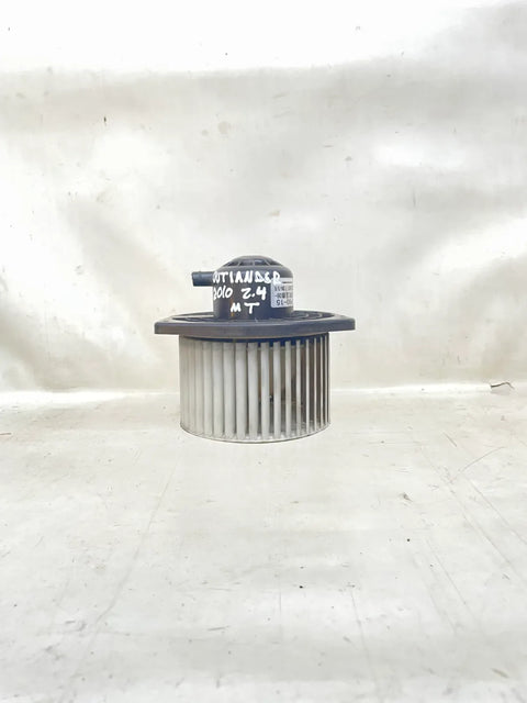 Motor de calefaccion Mitsubishi Outlander 2010 - 2.4 4x2 Bencina Automático