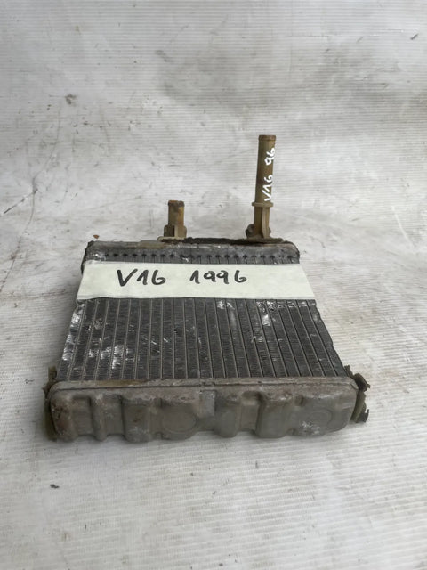 RADIADOR CALEFACCION Nissan V16 1996