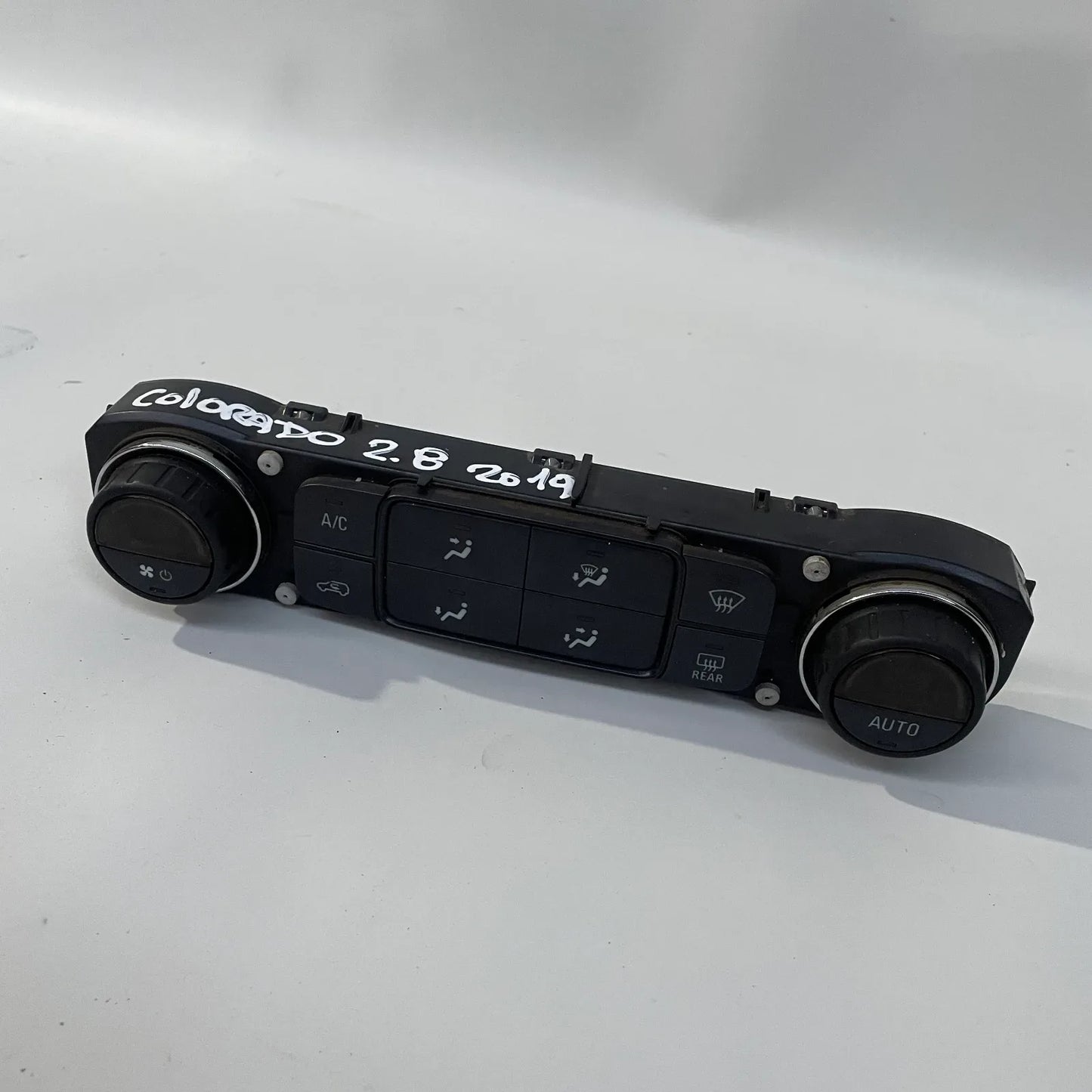 PANEL CALEFACCION Chevrolet Colorado 2019 - 2.8 4x4 Diesel Automático