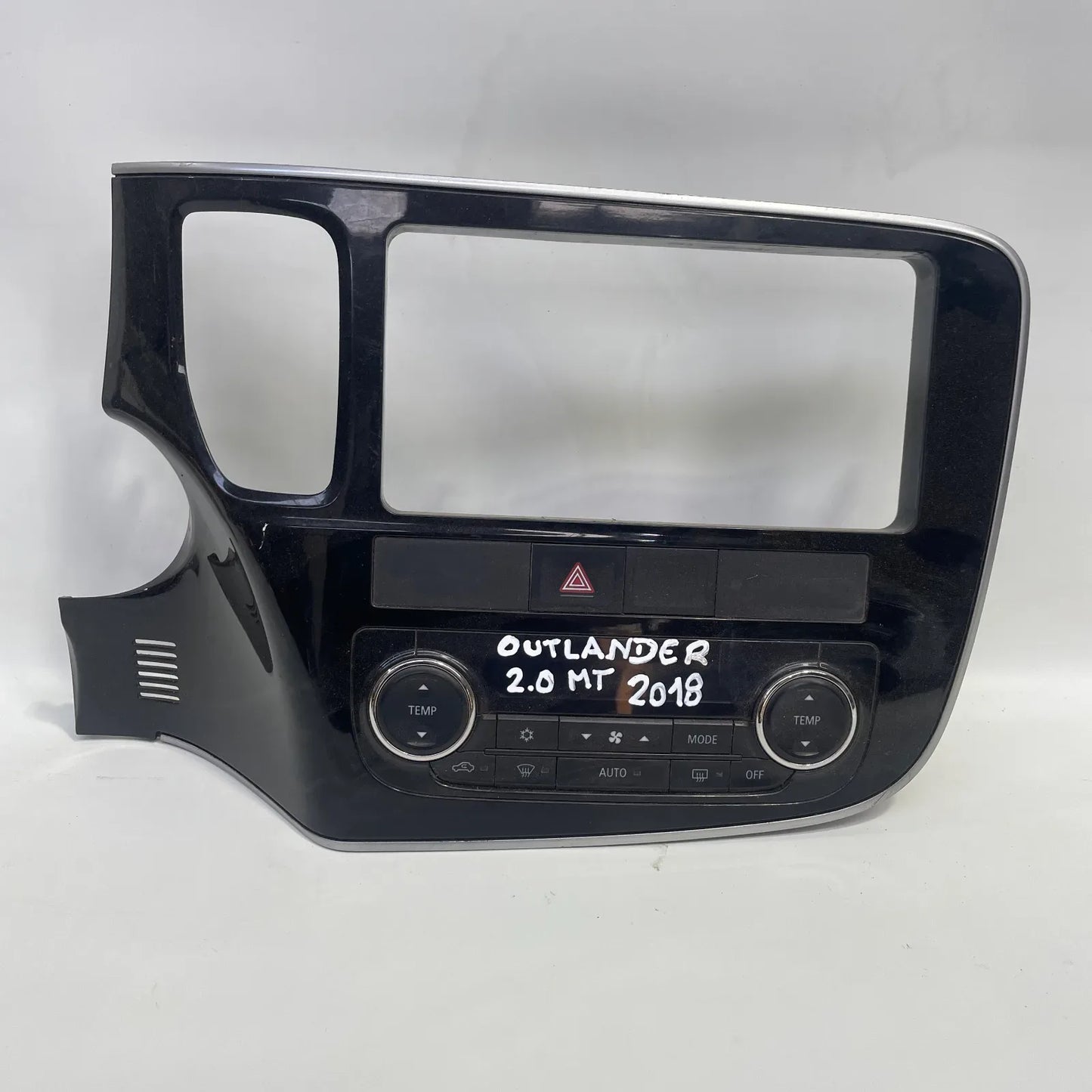 PANEL CALEFACCION Mitsubishi Outlander 2018 - 2.0 4x2 Bencina Mecánico