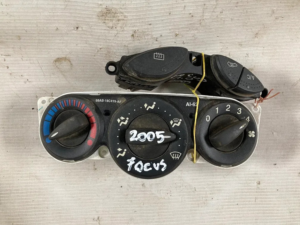 PANEL CALEFACCION Ford Focus 2005