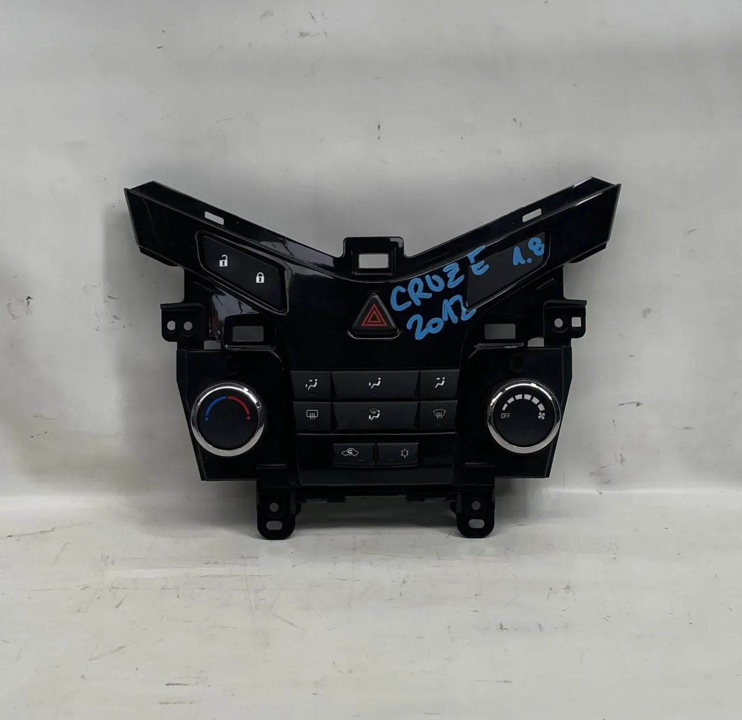 PANEL CALEFACCION Chevrolet Cruze 2012 - 1.8